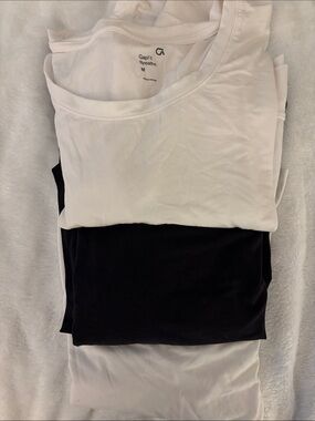 Bundle of 3 GAP Athletic Long Sleeve Tees